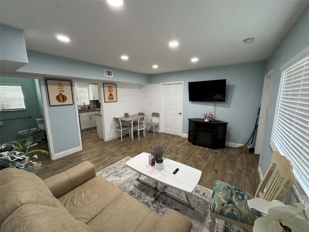 7050 48th Street N Pinellas Park FL 33781 TB8455204 image22