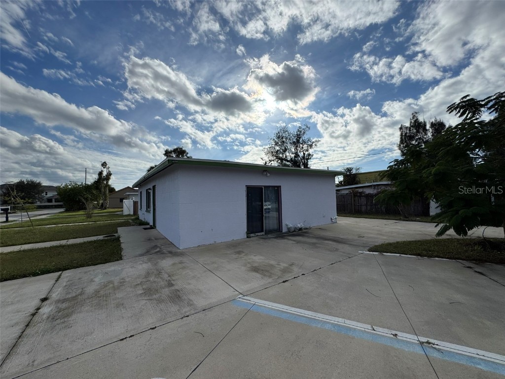7050 48th Street N Pinellas Park FL 33781 TB8455204 image24