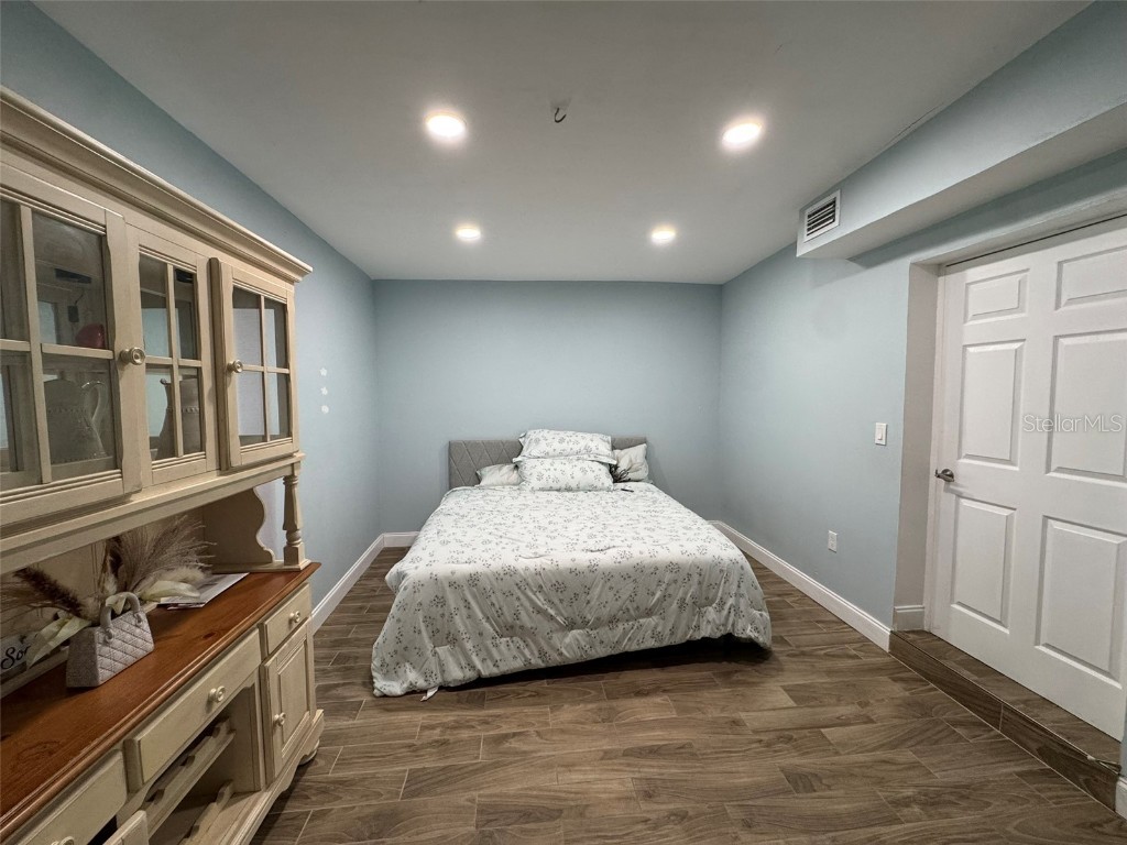 7050 48th Street N Pinellas Park FL 33781 TB8455204 image4