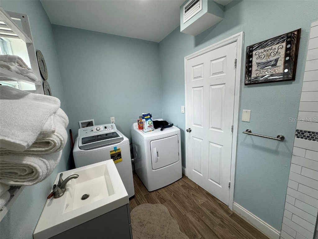 7050 48th Street N Pinellas Park FL 33781 TB8455204 image8