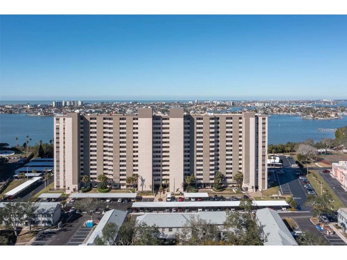 7050 Sunset Drive S #211 South Pasadena FL 33707 - BOCA CIEGA BAY TB8338807 image1