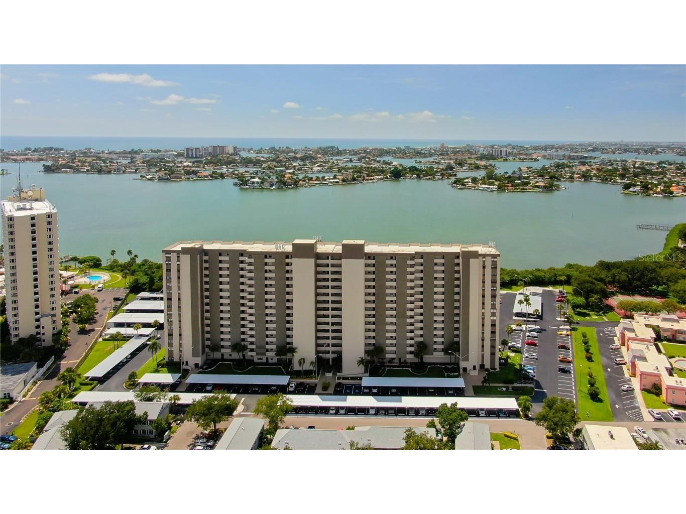 7050 Sunset Drive S #405 South Pasadena FL 33707 - BOCA CIEGA TB8440604 image1