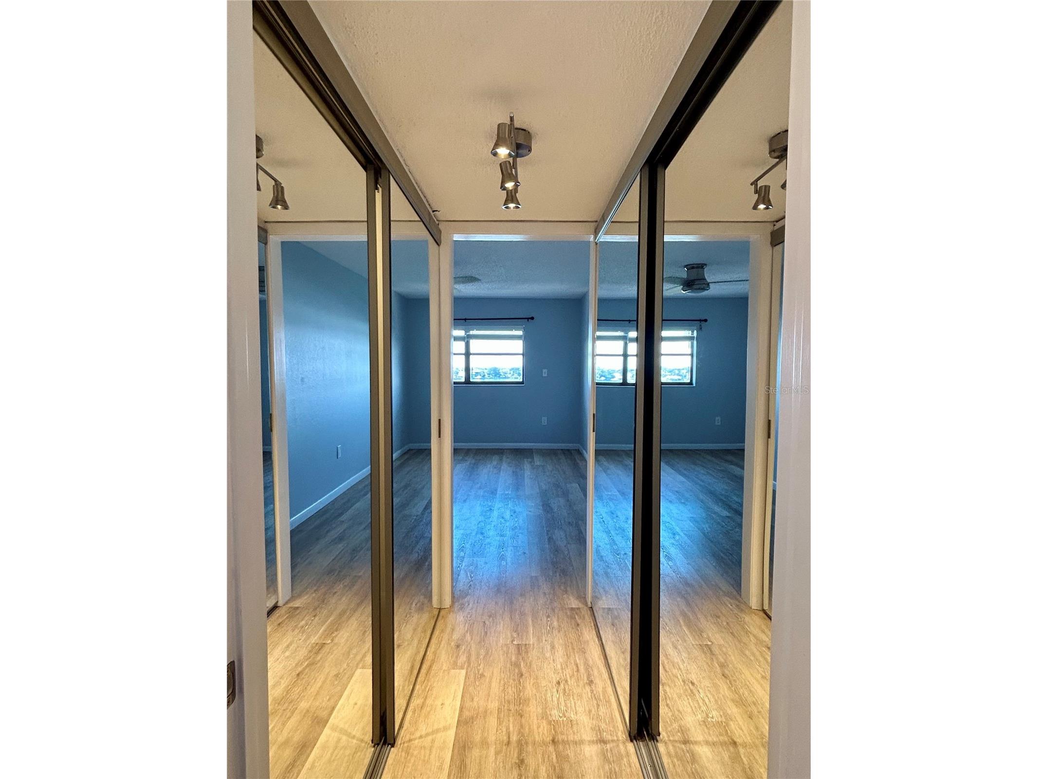 7050 Sunset Drive S #716 South Pasadena FL 33707 TB8471661 image11