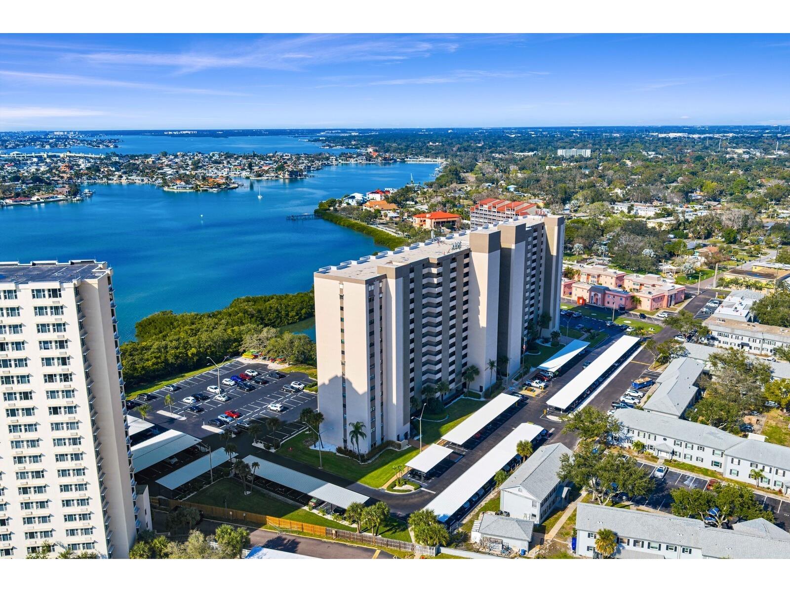 7050 Sunset Drive S #801 South Pasadena FL 33707 TB8461592 image1