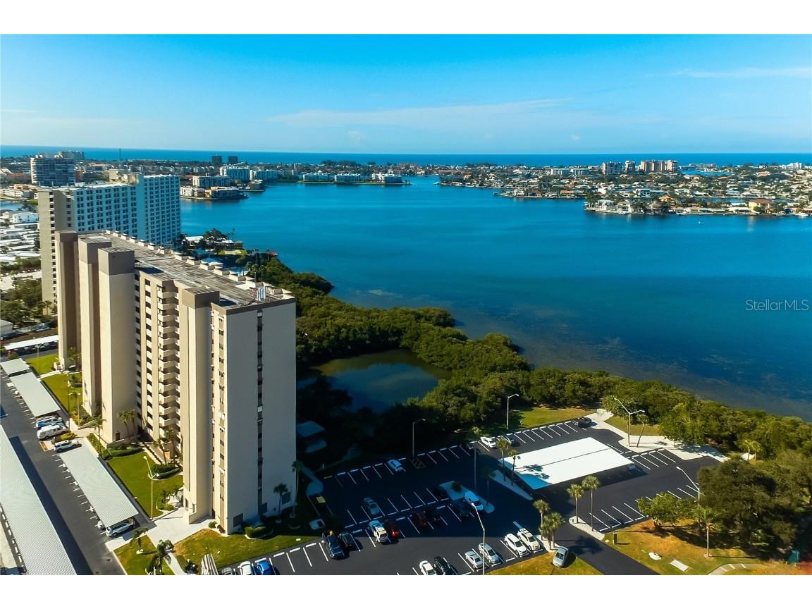 7050 Sunset Drive S #909 South Pasadena FL 33707 U8176030 image1