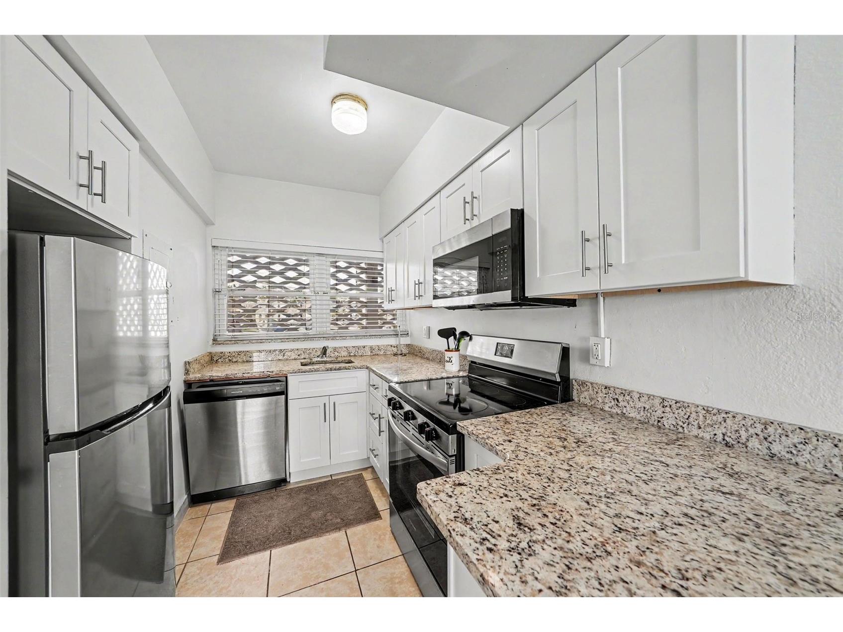 7050 Sunset Way #11 Saint Pete Beach FL 33706 TB8513318 image3