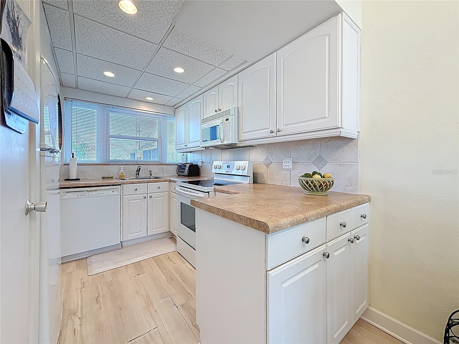 7050 Sunset Way #22 Saint Pete Beach FL 33706 TB8459314 image10