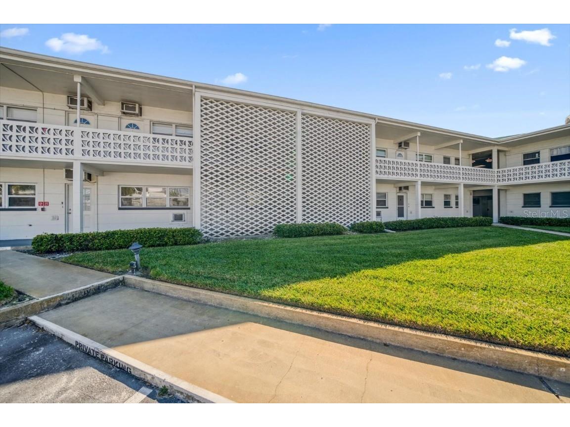 7050 Sunset Way #6 Saint Pete Beach FL 33706 O6364224 image2