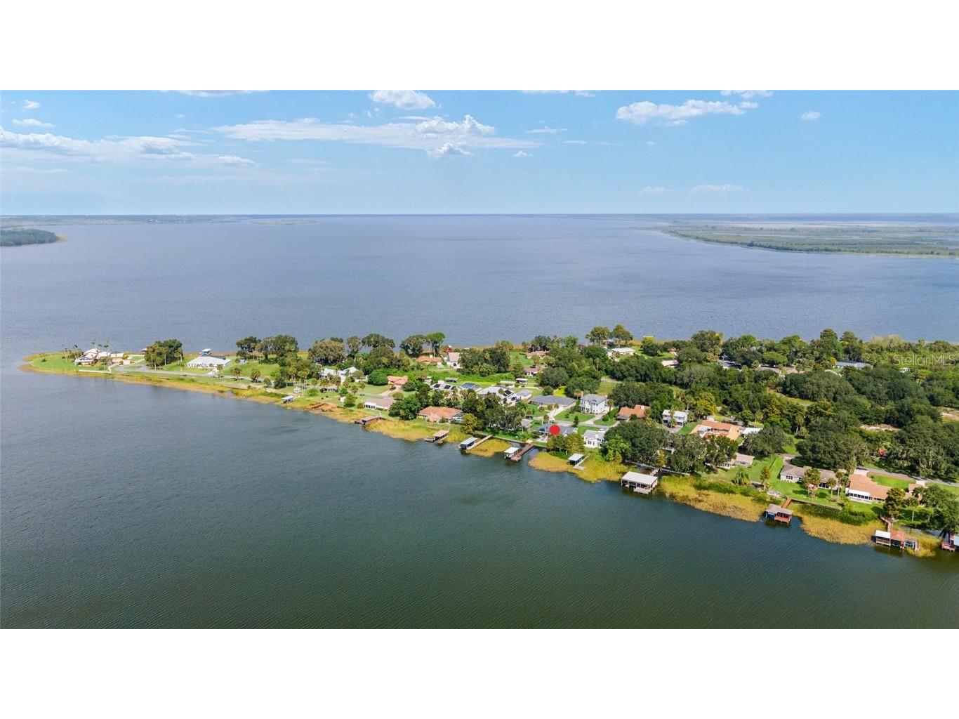 7050 Treasure Island Road Leesburg FL 34788 - LAKE GRIFFIN G5073769 image1