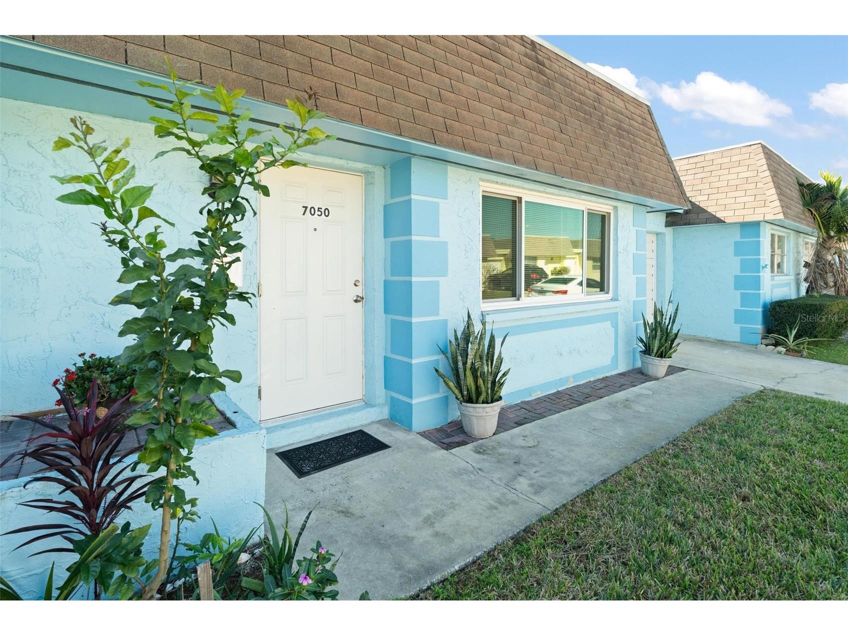 7050 Versailles N Pinellas Park FL 33781 TB8459913 image1