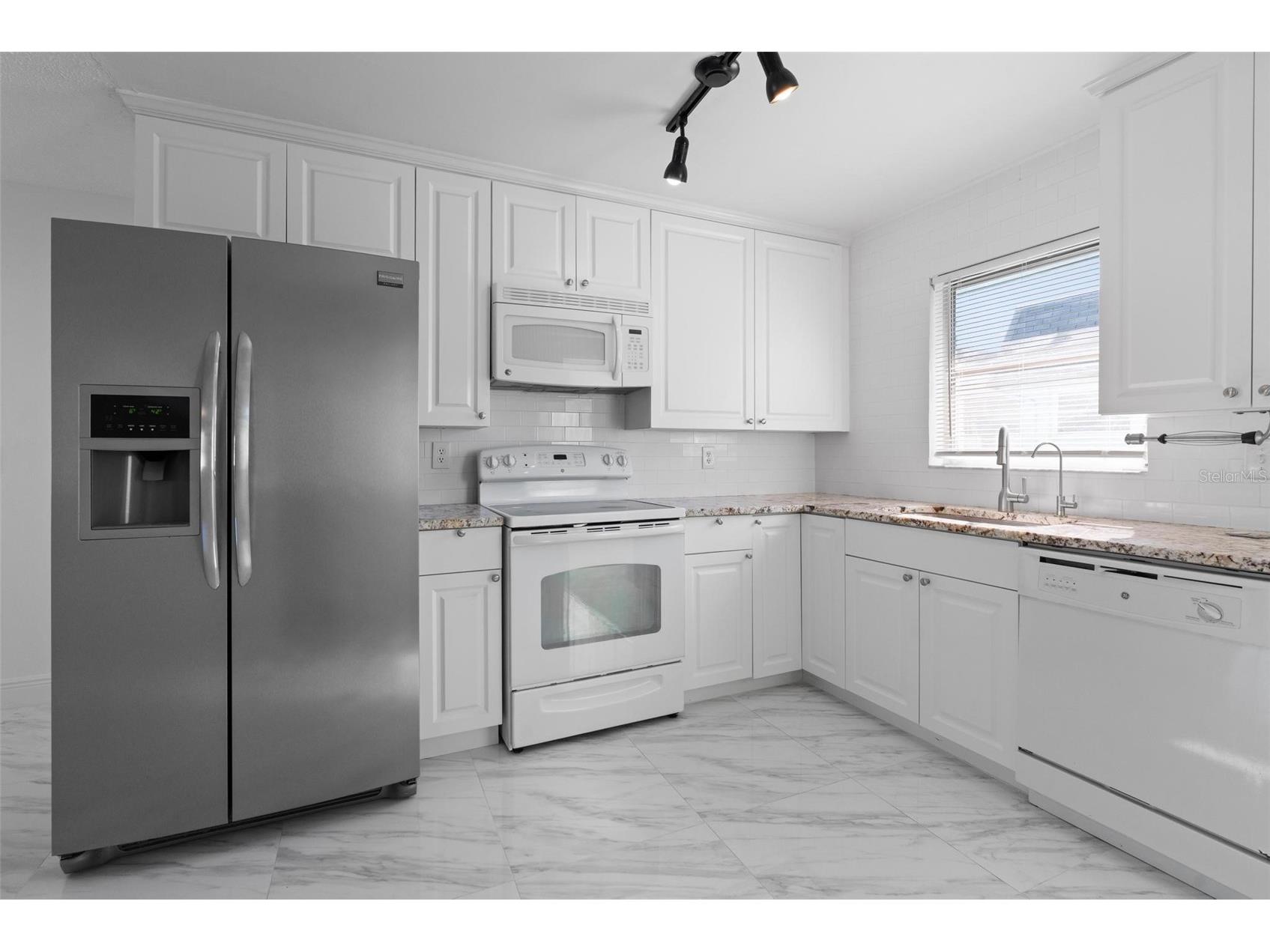 7050 Versailles N Pinellas Park FL 33781 TB8459913 image13