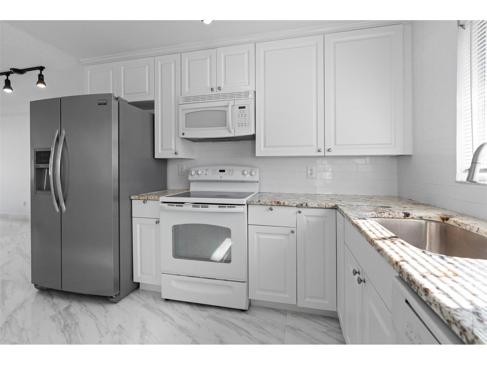 7050 Versailles N Pinellas Park FL 33781 TB8459913 image14