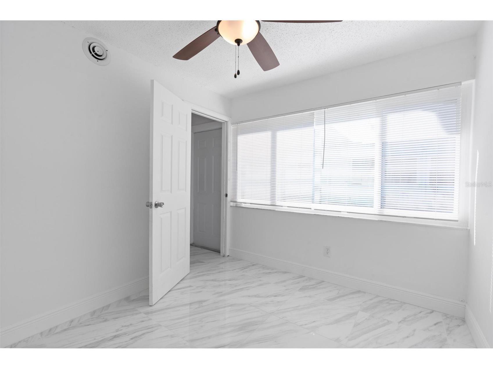 7050 Versailles N Pinellas Park FL 33781 TB8459913 image20