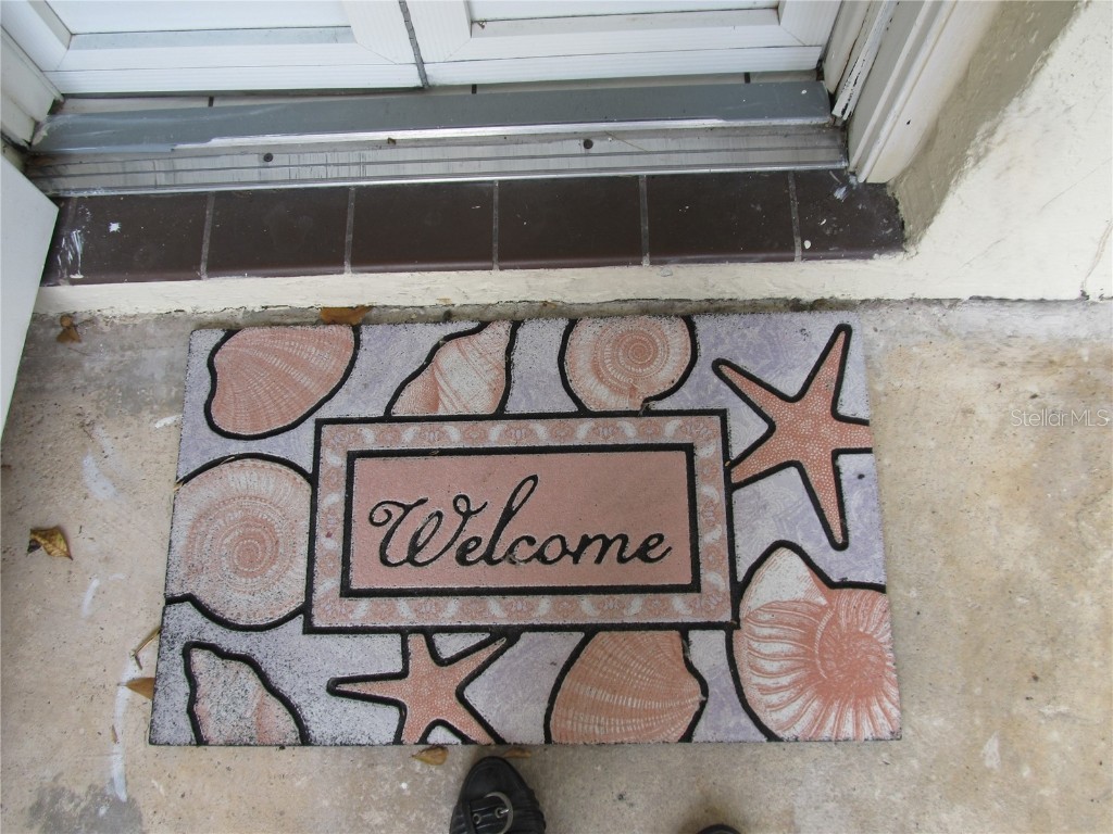 7050 W Country Club Drive N #10-A Sarasota FL 34243 A4618741 image2