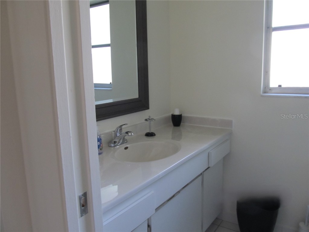 7050 W Country Club Drive N #10-A Sarasota FL 34243 A4618741 image21