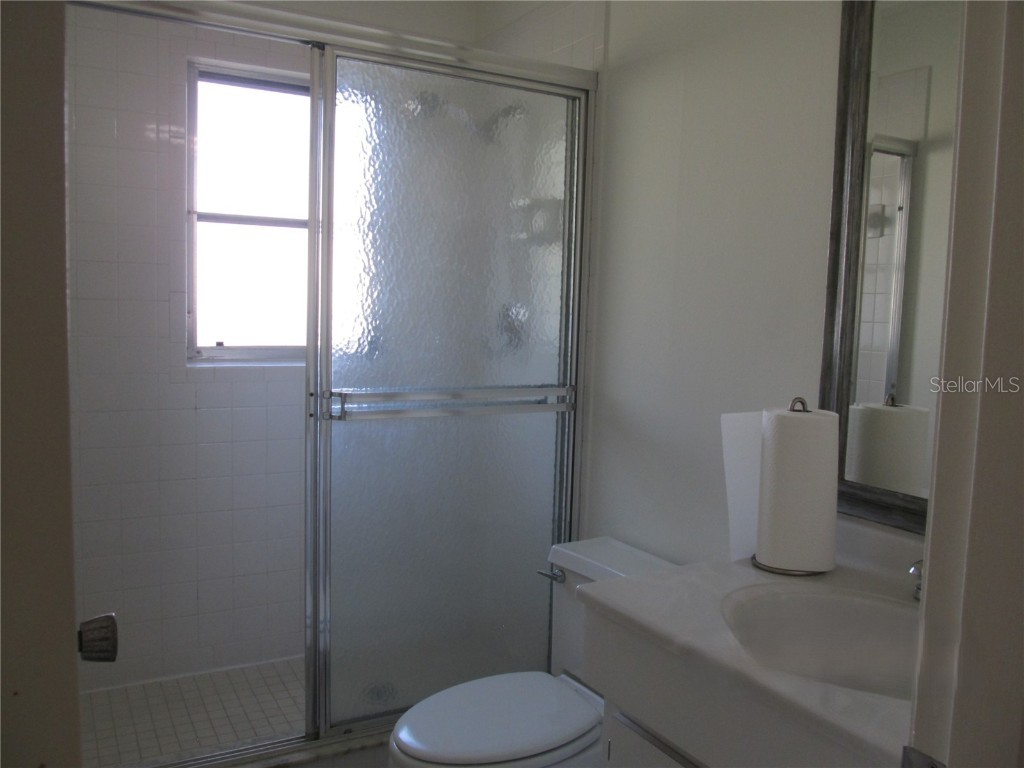 7050 W Country Club Drive N #10-A Sarasota FL 34243 A4618741 image23