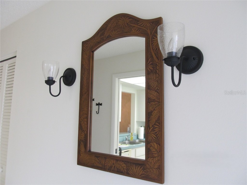 7050 W Country Club Drive N #10-A Sarasota FL 34243 A4618741 image8