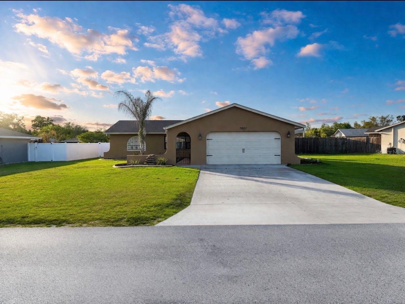 7051 Lexington Cir Brooksville FL 34602 TB8493613 image2