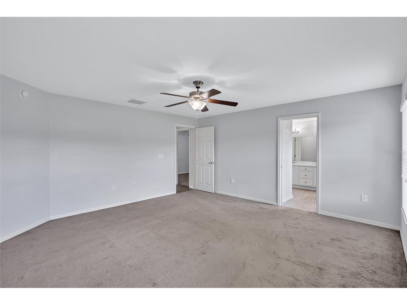 7056 Gideon Circle Zephyrhills FL 33541 TB8511995 image17