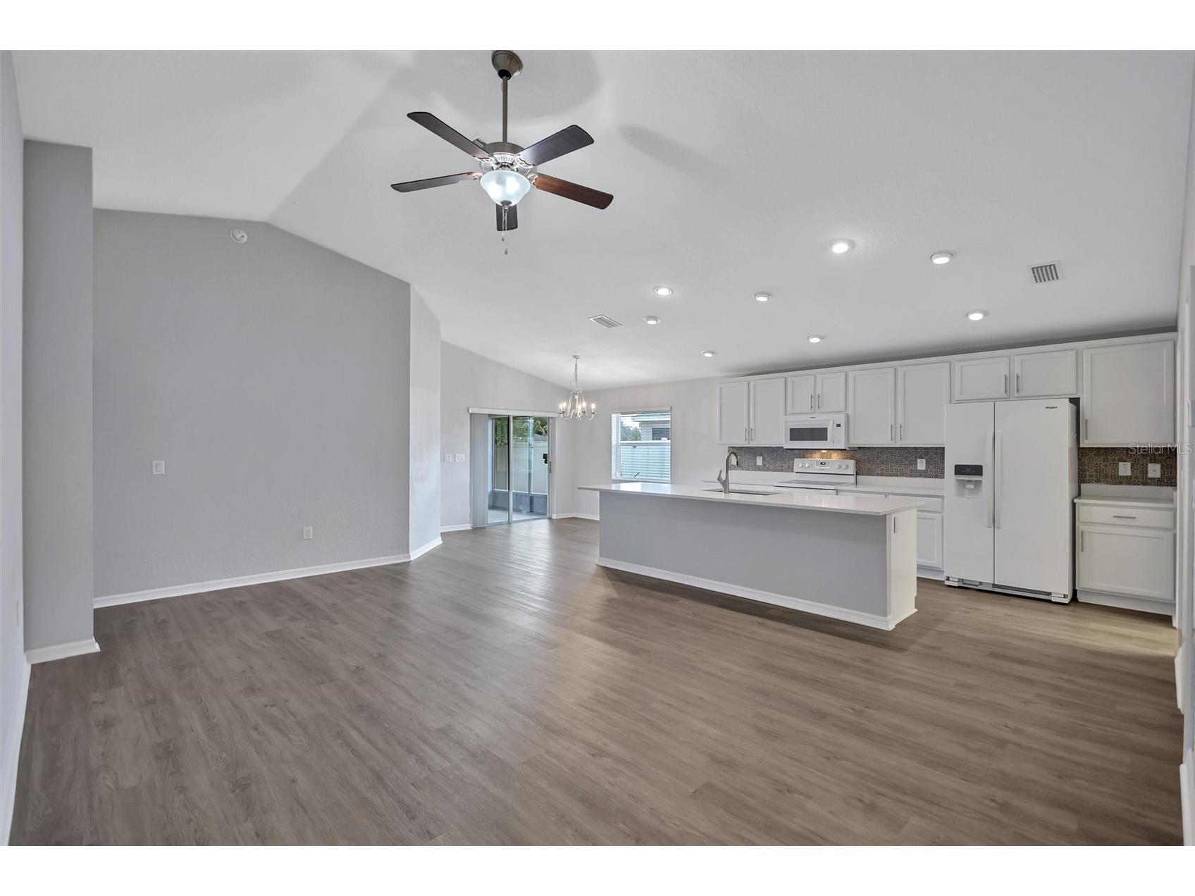 7056 Gideon Circle Zephyrhills FL 33541 TB8511995 image5