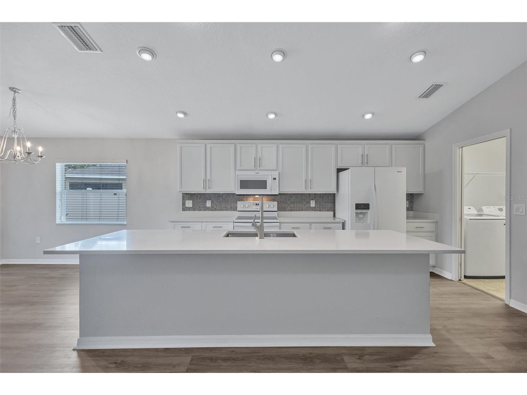 7056 Gideon Circle Zephyrhills FL 33541 TB8511995 image9