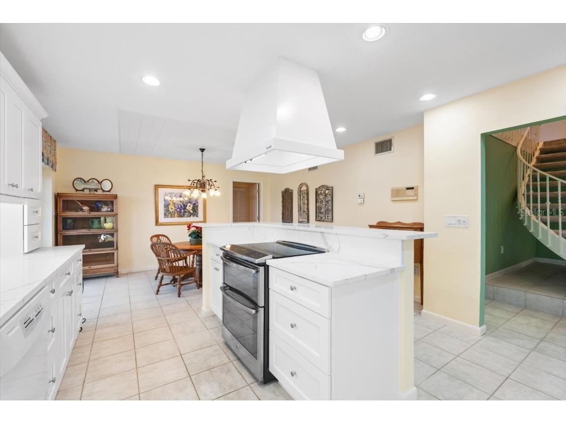 7056 Hawks Harbor Circle Bradenton FL 34207 A4636731 image12