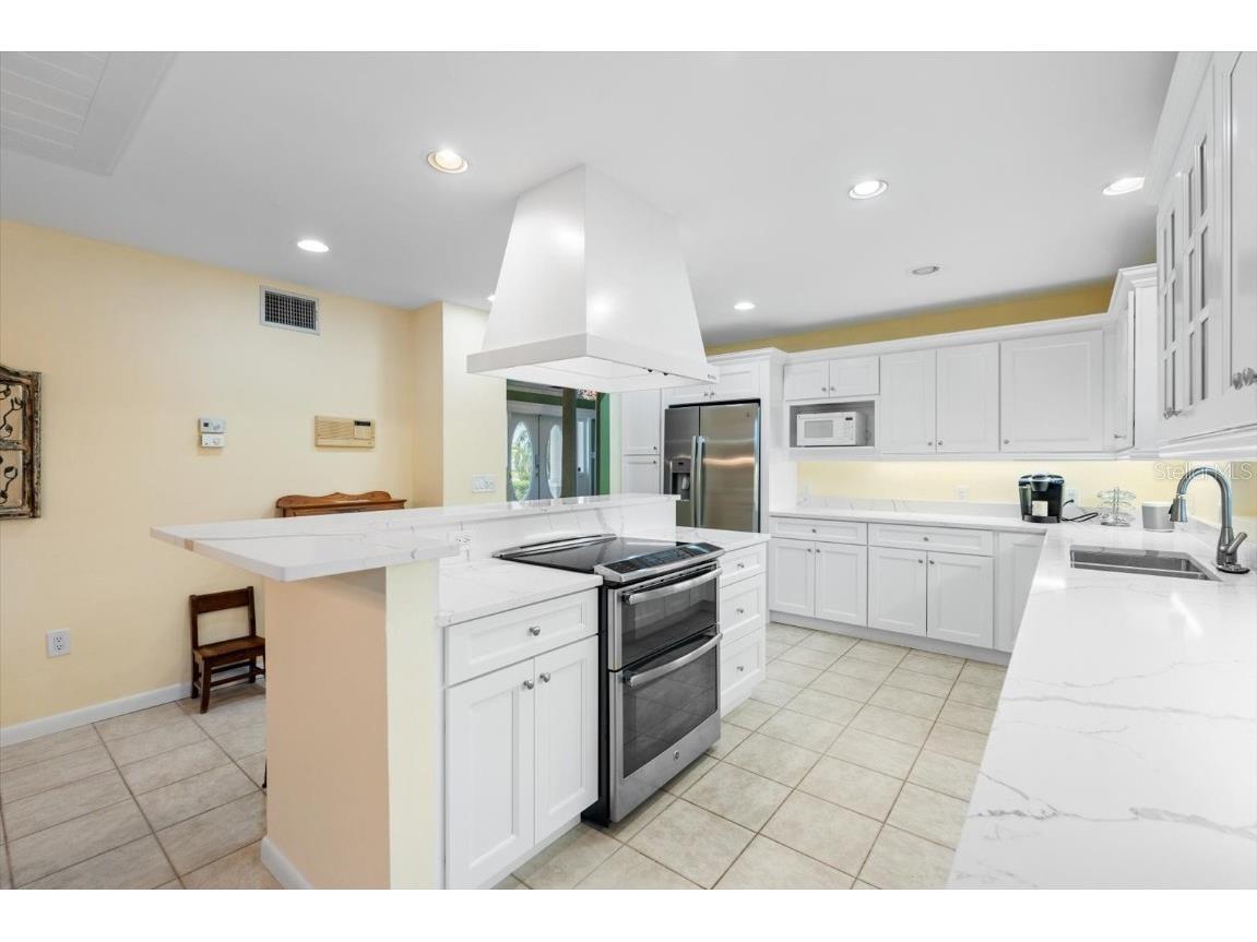 7056 Hawks Harbor Circle Bradenton FL 34207 A4636731 image14