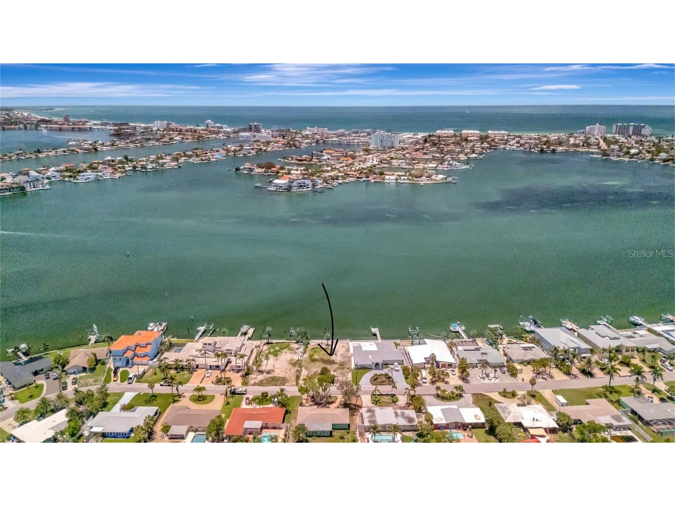 7056 S Shore Drive S Saint Petersburg FL 33707 - BOCA CIEGA BAY TB8398047 image1
