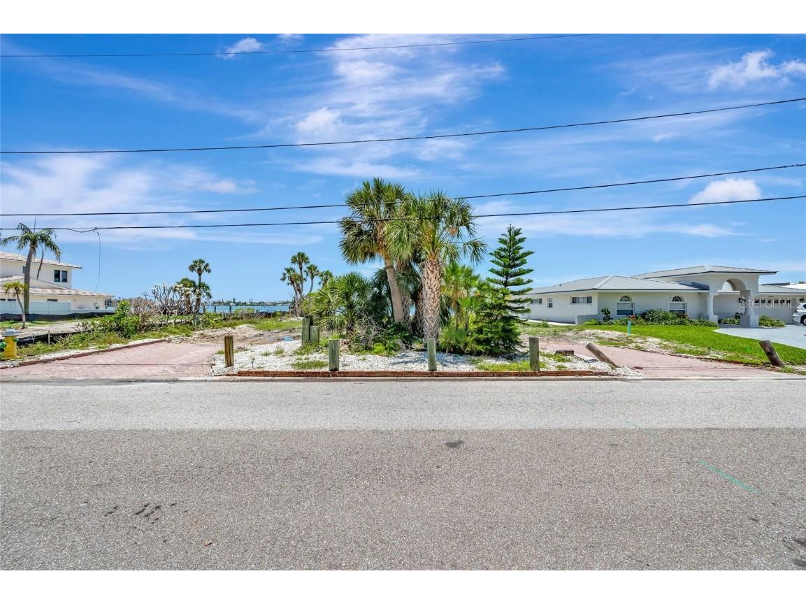 7056 S Shore Drive S Saint Petersburg FL 33707 - BOCA CIEGA BAY TB8398047 image15