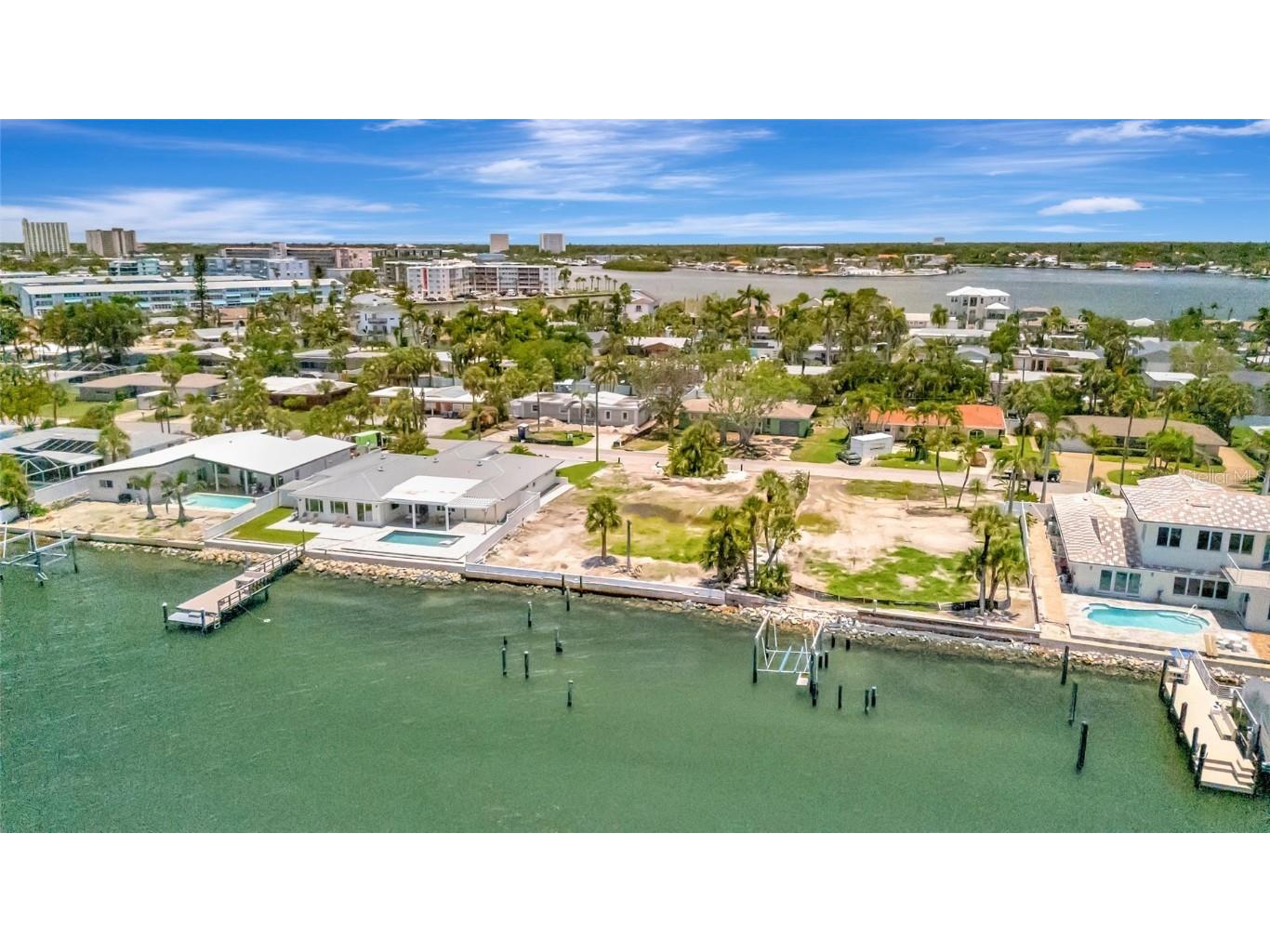 7056 S Shore Drive S Saint Petersburg FL 33707 - BOCA CIEGA BAY TB8398047 image18