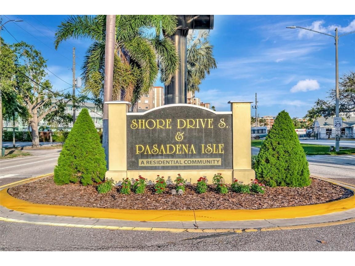 7056 S Shore Drive S Saint Petersburg FL 33707 - BOCA CIEGA BAY TB8398047 image9