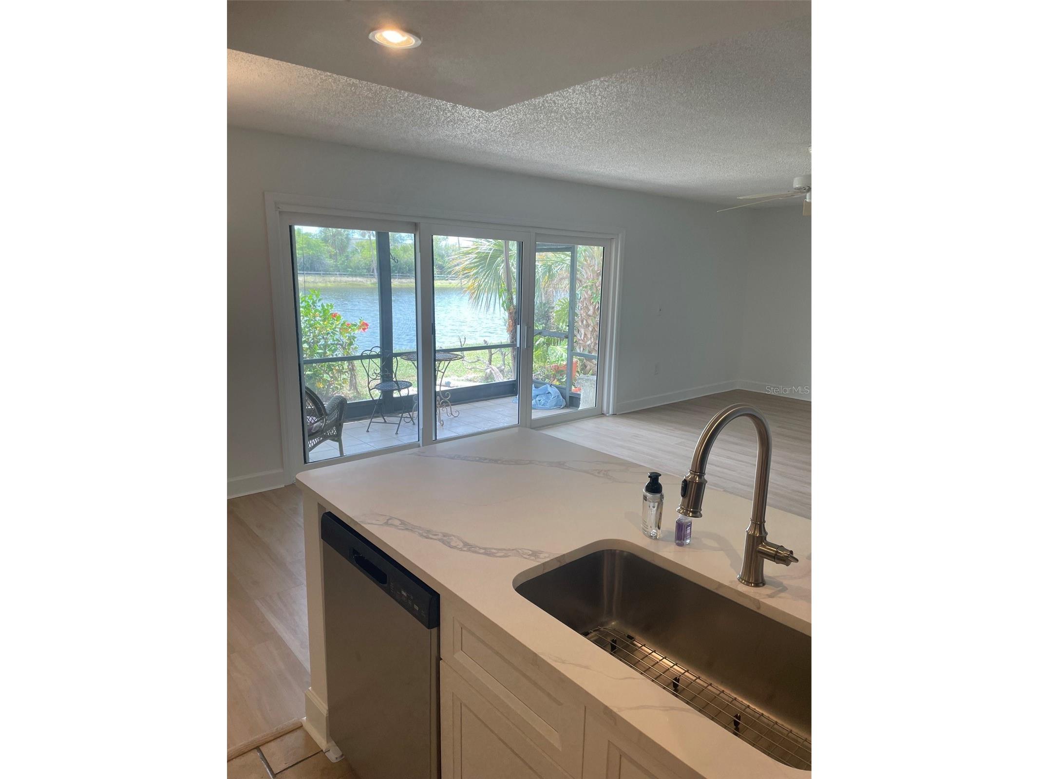 706 115th #2401 Saint Petersburg FL 33716 TB8506501 image2