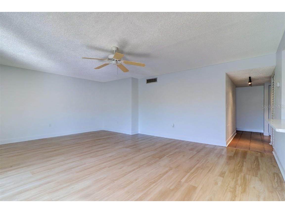 706 115th Avenue N #2401 Saint Petersburg FL 33716 TB8441873 image6