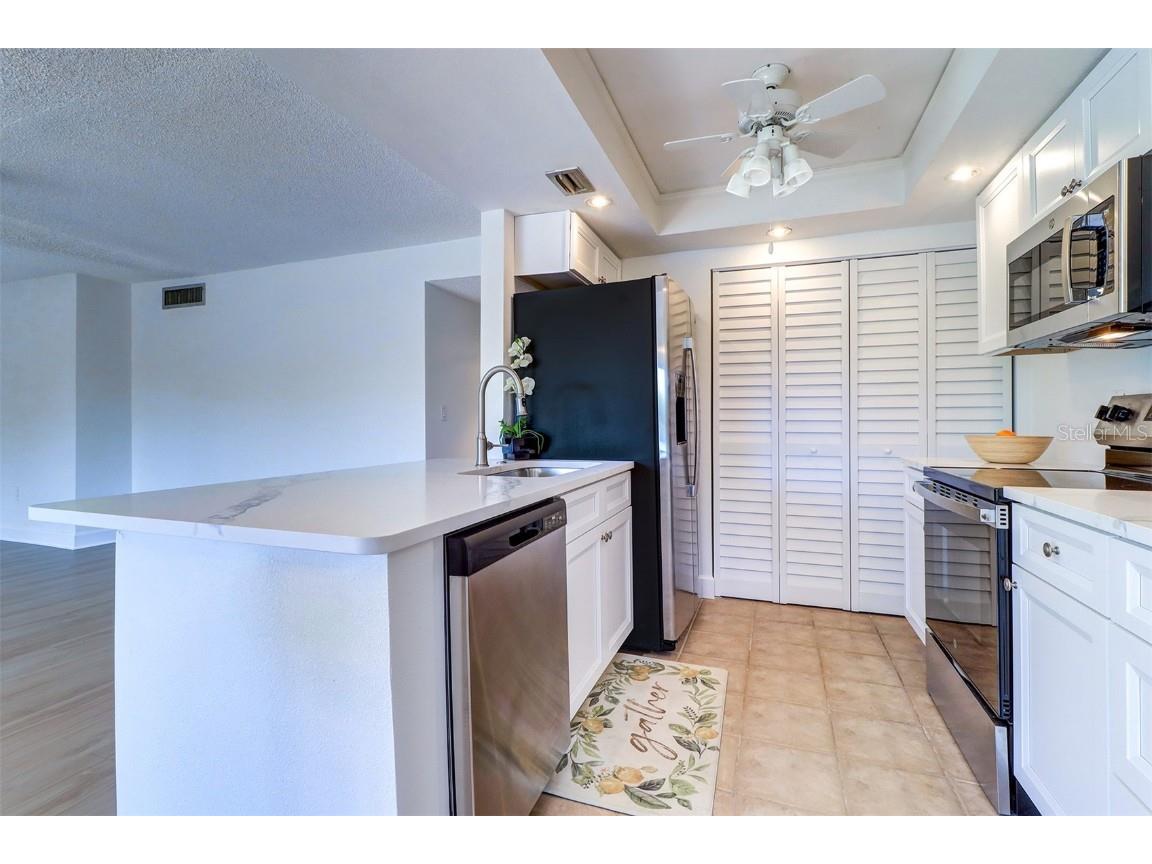 706 115th Avenue N #2401 Saint Petersburg FL 33716 TB8441873 image9