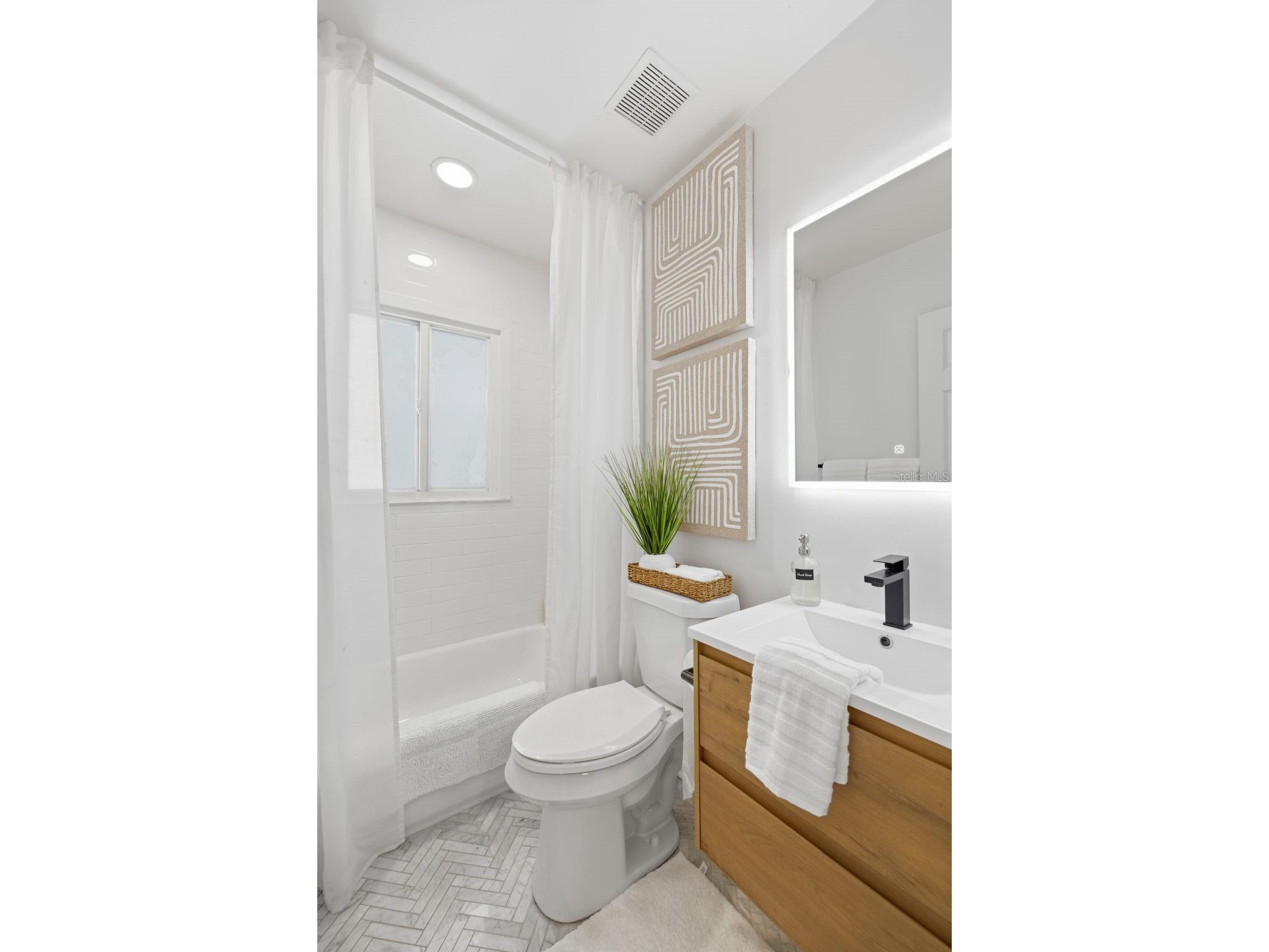 706 39th Avenue NE Saint Petersburg FL 33703 TB8507313 image18