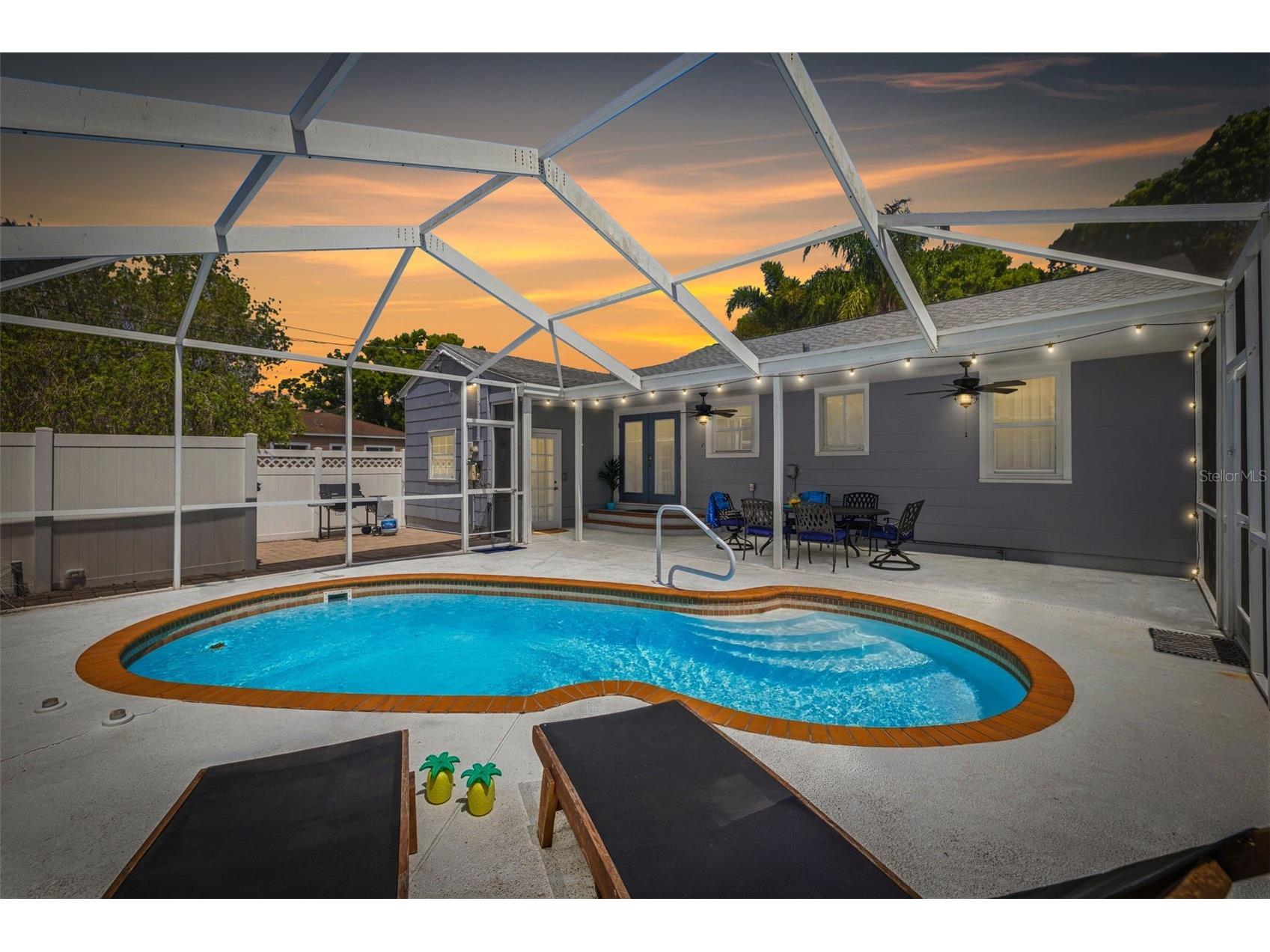 706 39th Avenue NE Saint Petersburg FL 33703 TB8507313 image22