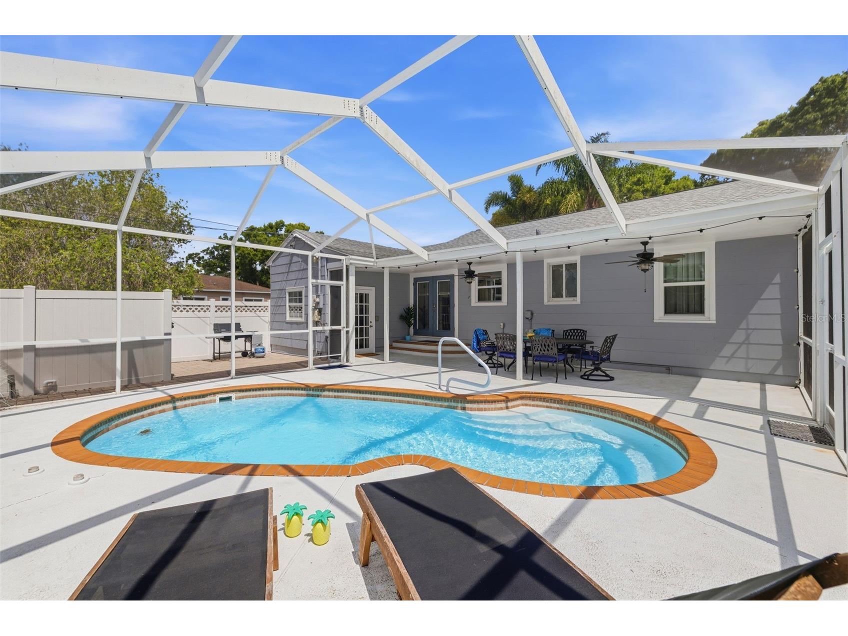 706 39th Avenue NE Saint Petersburg FL 33703 TB8507313 image3