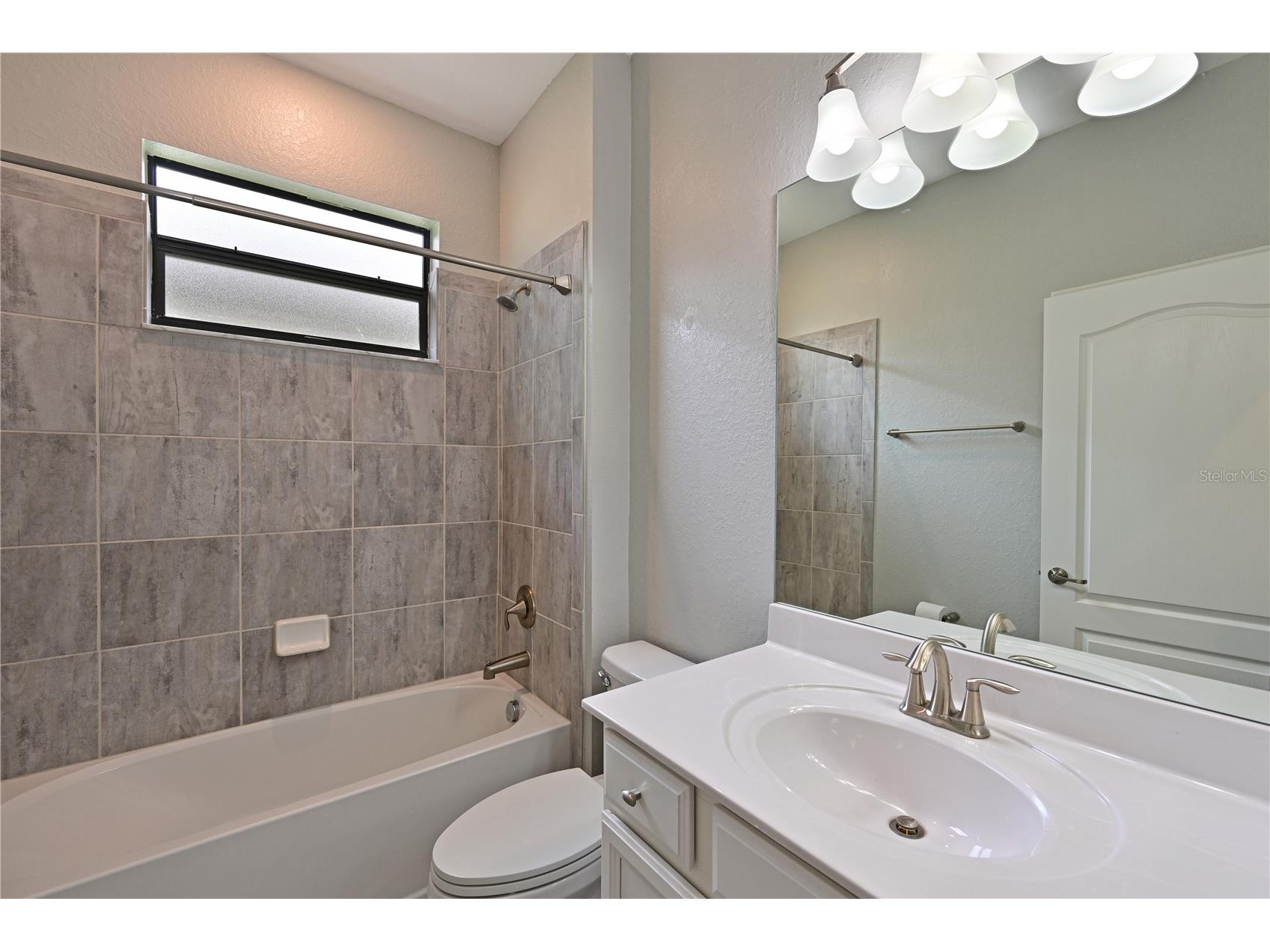 706 Acacia Court Bradenton FL 34212 A4685894 image25