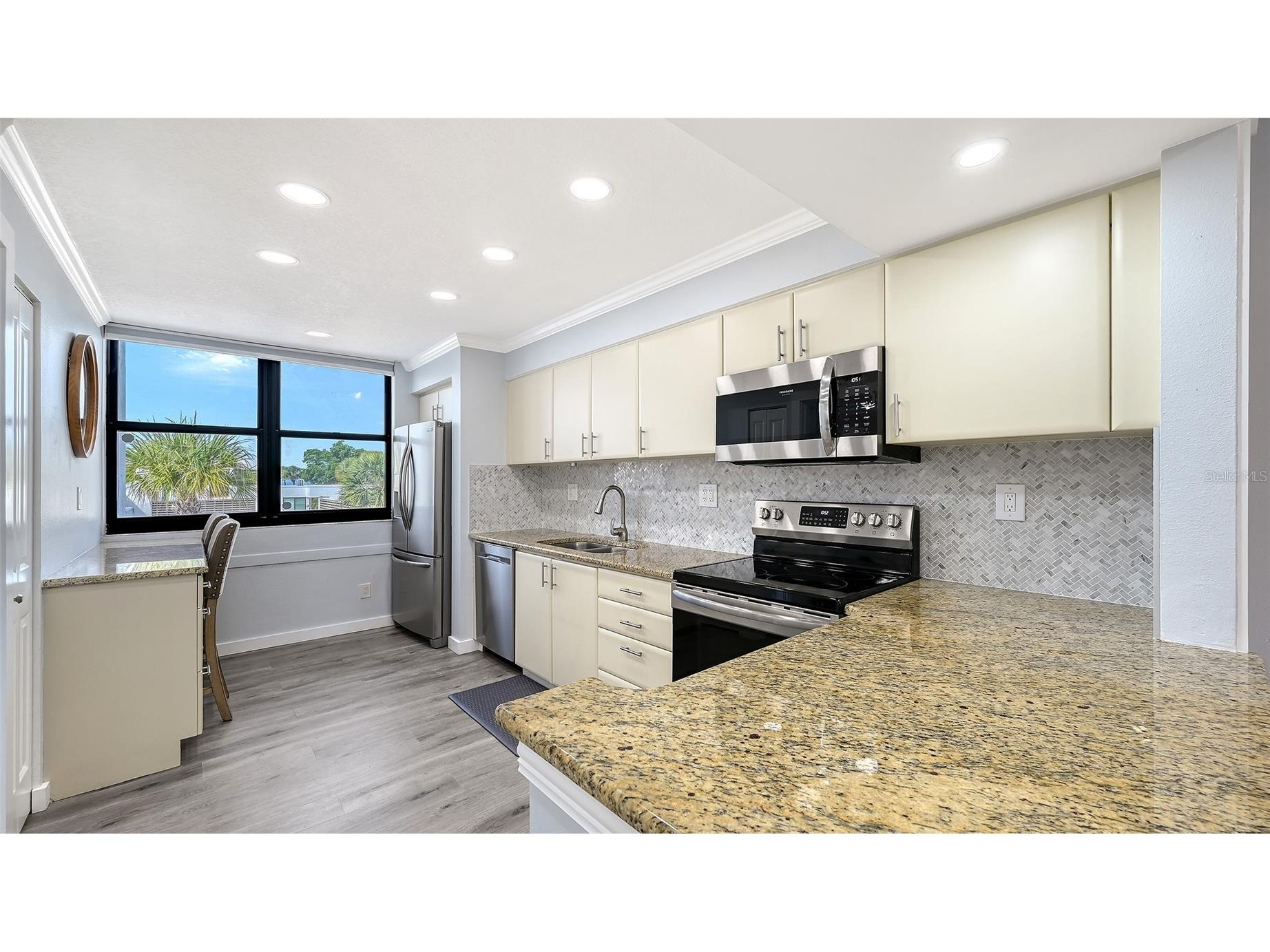706 Bayport Way #706 Longboat Key FL 34228 - GULF OF MEXICO SARASOTA BAY A4688503 image23