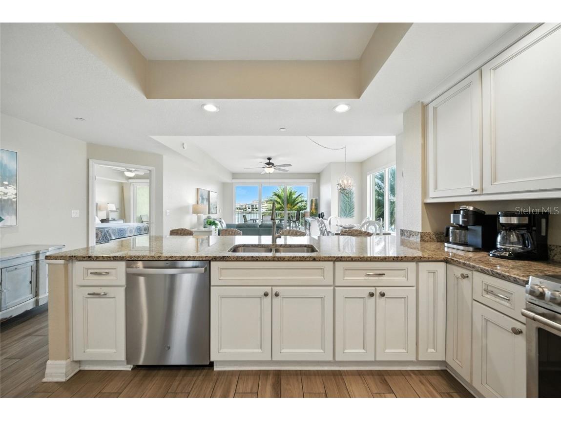 706 Bayway Boulevard #203 Clearwater Beach FL 33767 - CLEARWATER BAY TB8420168 image12