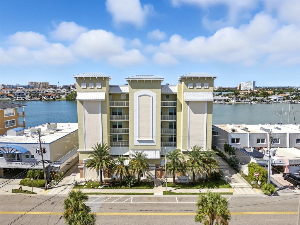 706 Bayway Boulevard #203 Clearwater Beach FL 33767 - CLEARWATER BAY TB8420168 image2