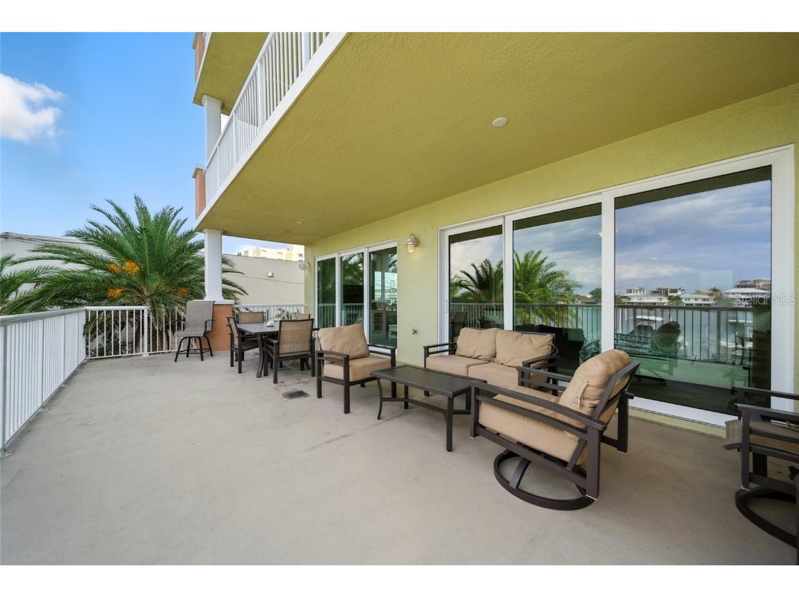 706 Bayway Boulevard #203 Clearwater Beach FL 33767 - CLEARWATER BAY TB8420168 image24