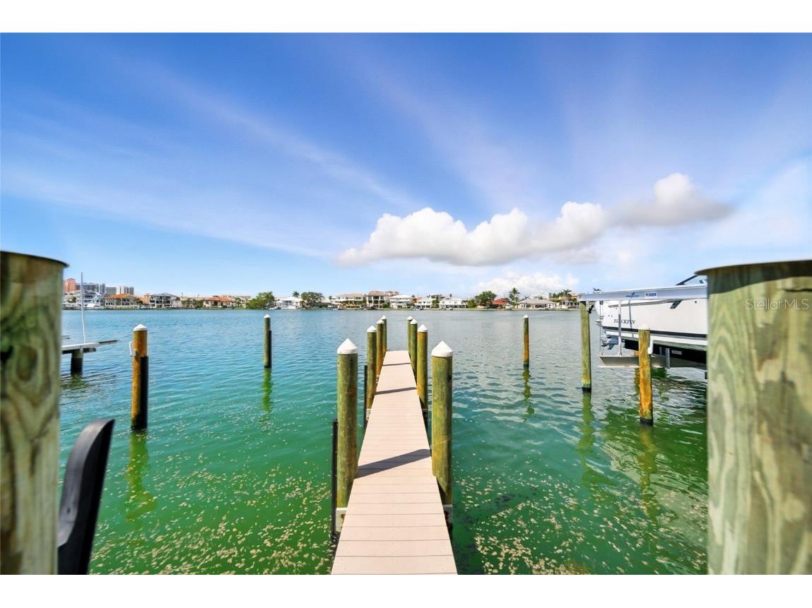 706 Bayway Boulevard #203 Clearwater Beach FL 33767 - CLEARWATER BAY TB8420168 image32