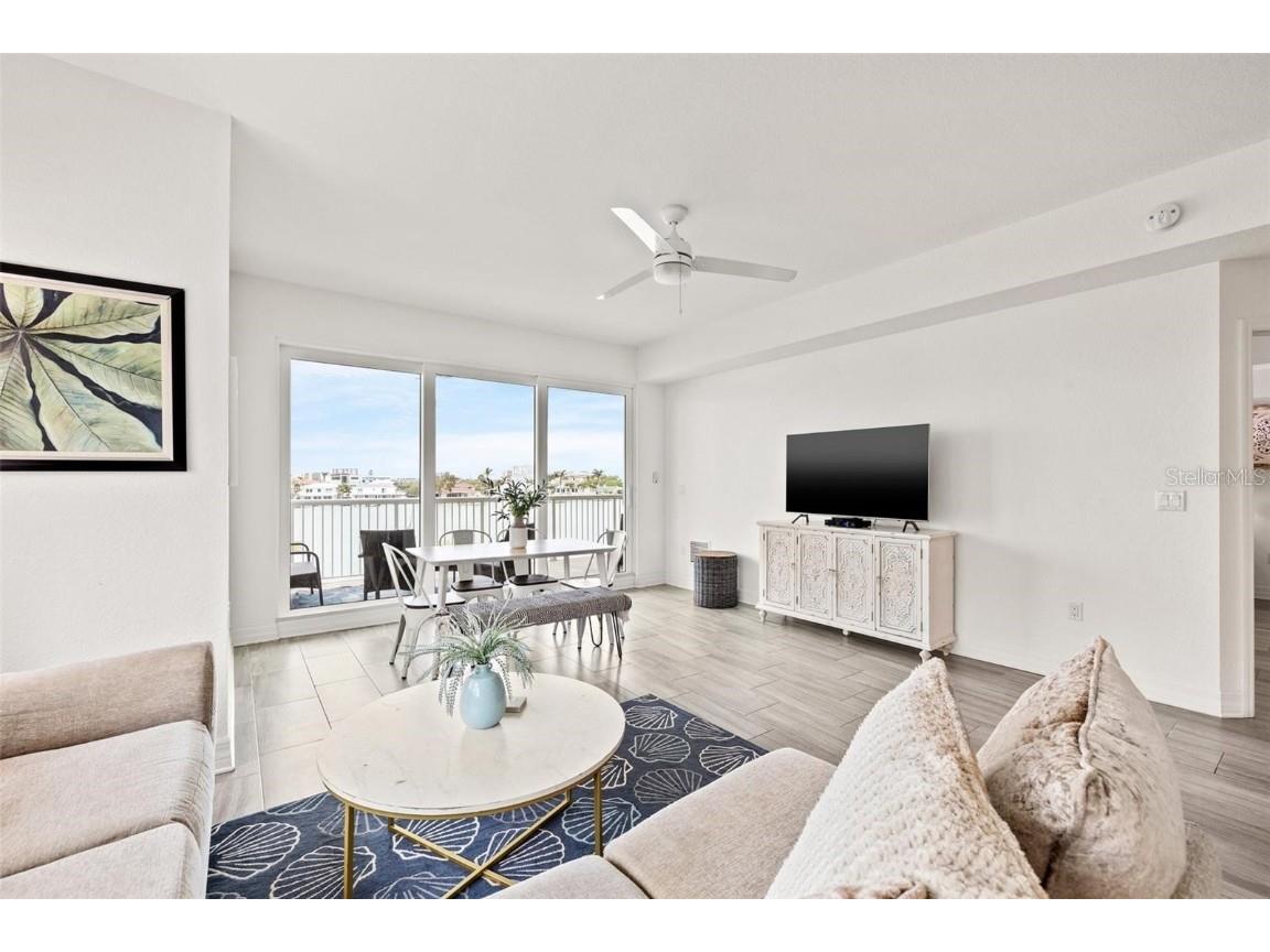 706 Bayway Boulevard #301 Clearwater Beach FL 33767 TB8426300 image10