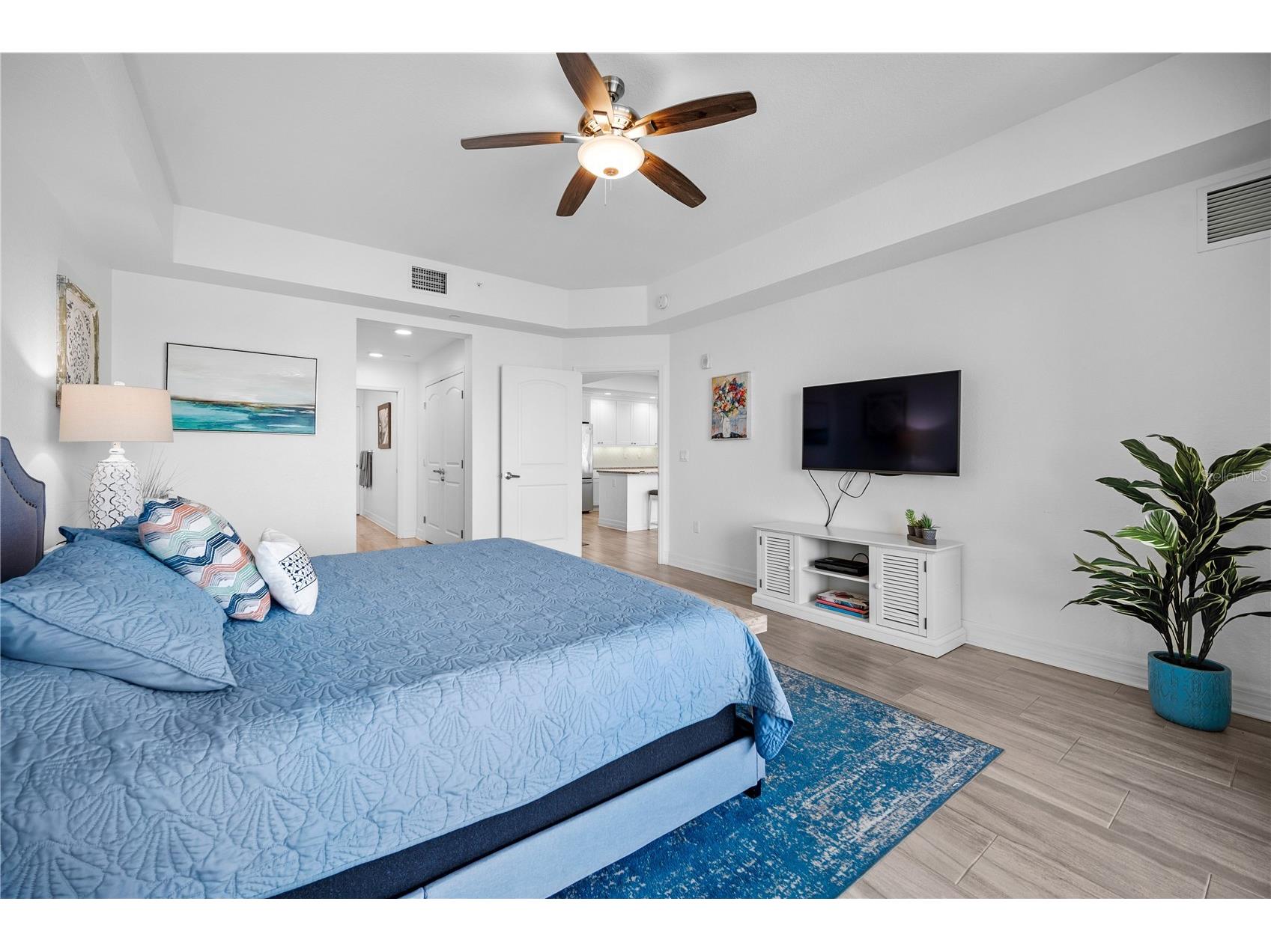 706 Bayway Boulevard #301 Clearwater Beach FL 33767 TB8496829 image15