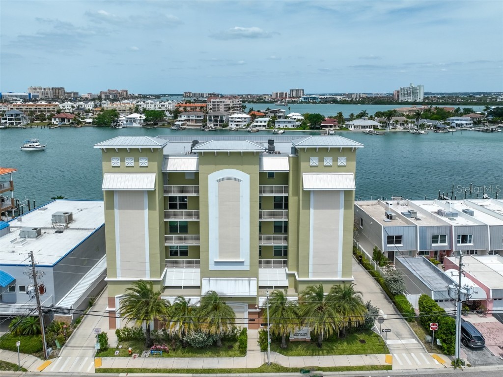 706 Bayway Boulevard #501 Clearwater Beach FL 33767 - INTRACOASTAL WATERWAY / CLEAR U8238888 image1