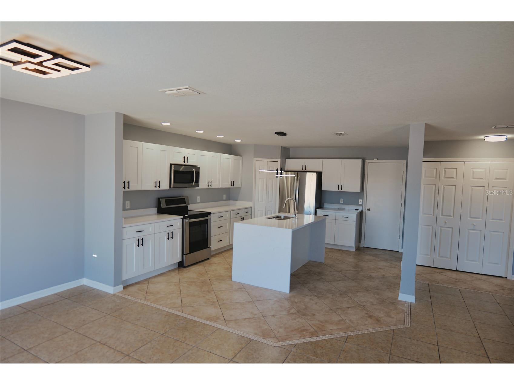 706 Brenton Leaf Drive Ruskin FL 33570 TB8474013 image7