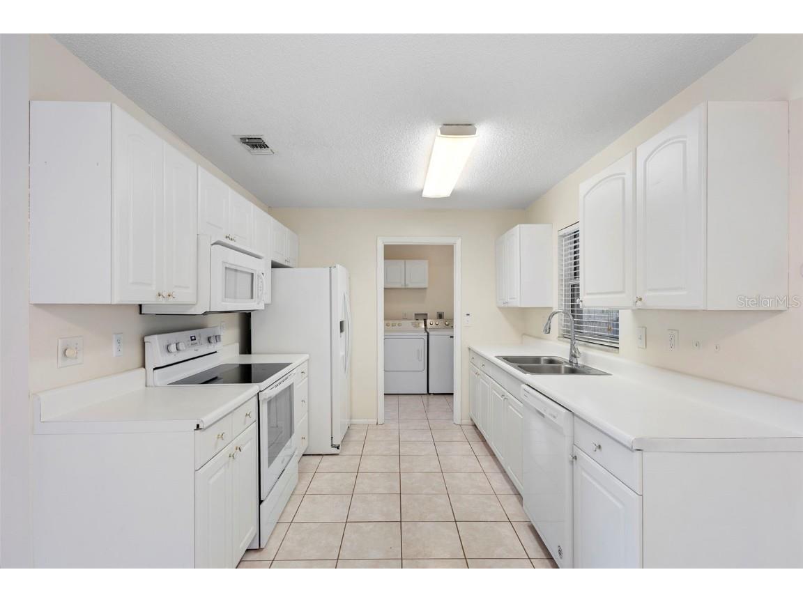 706 E Wisconsin Avenue Deland FL 32724 V4945746 image29