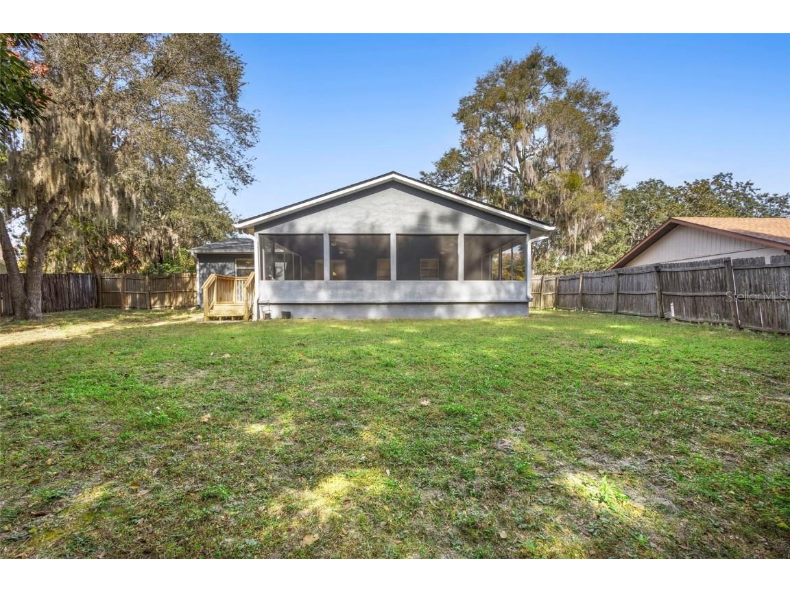 706 E Wisconsin Avenue Deland FL 32724 V4945746 image3