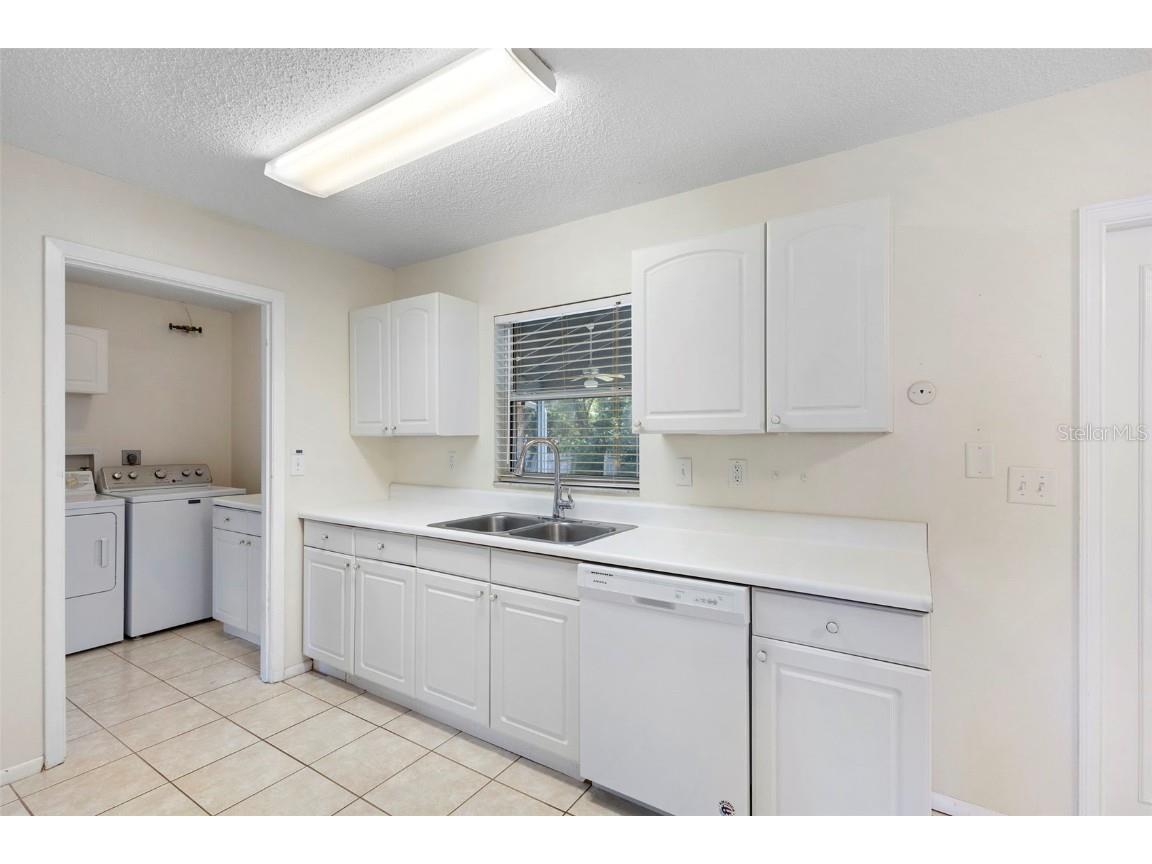 706 E Wisconsin Avenue Deland FL 32724 V4945746 image31